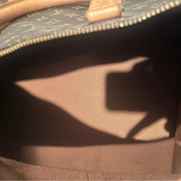 Louis Vuitton Monogram Brown Duffel Bag with Tan Accents - Picture 12 of 12
